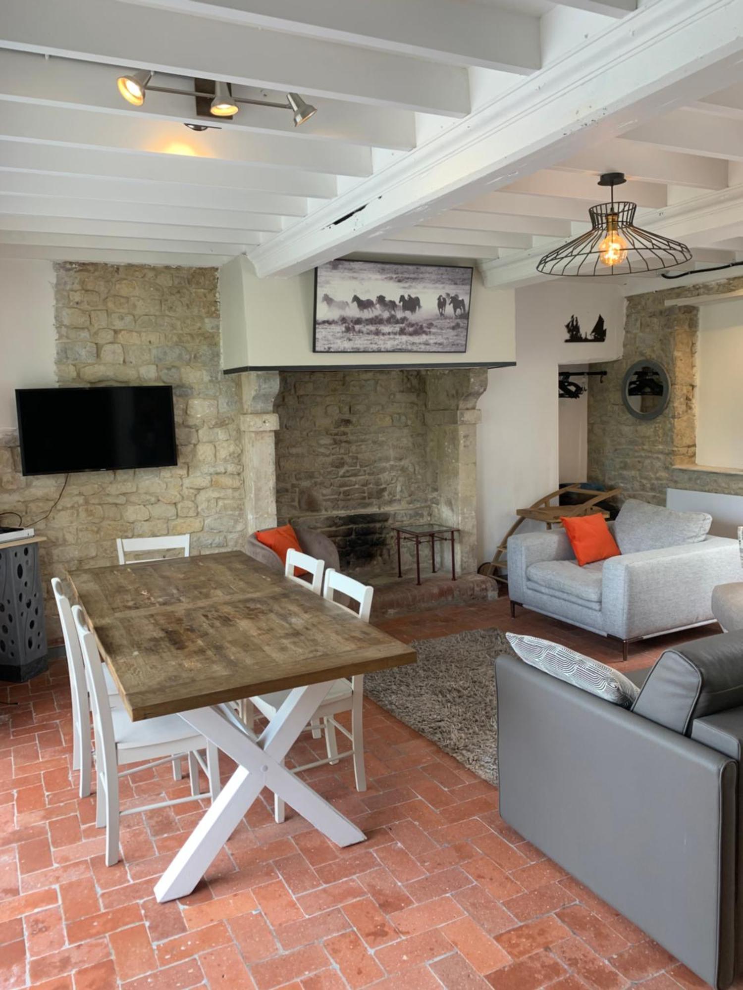 Comfortable House For 6 Guests In Saint-Come-Du-Mont Villa Exteriör bild